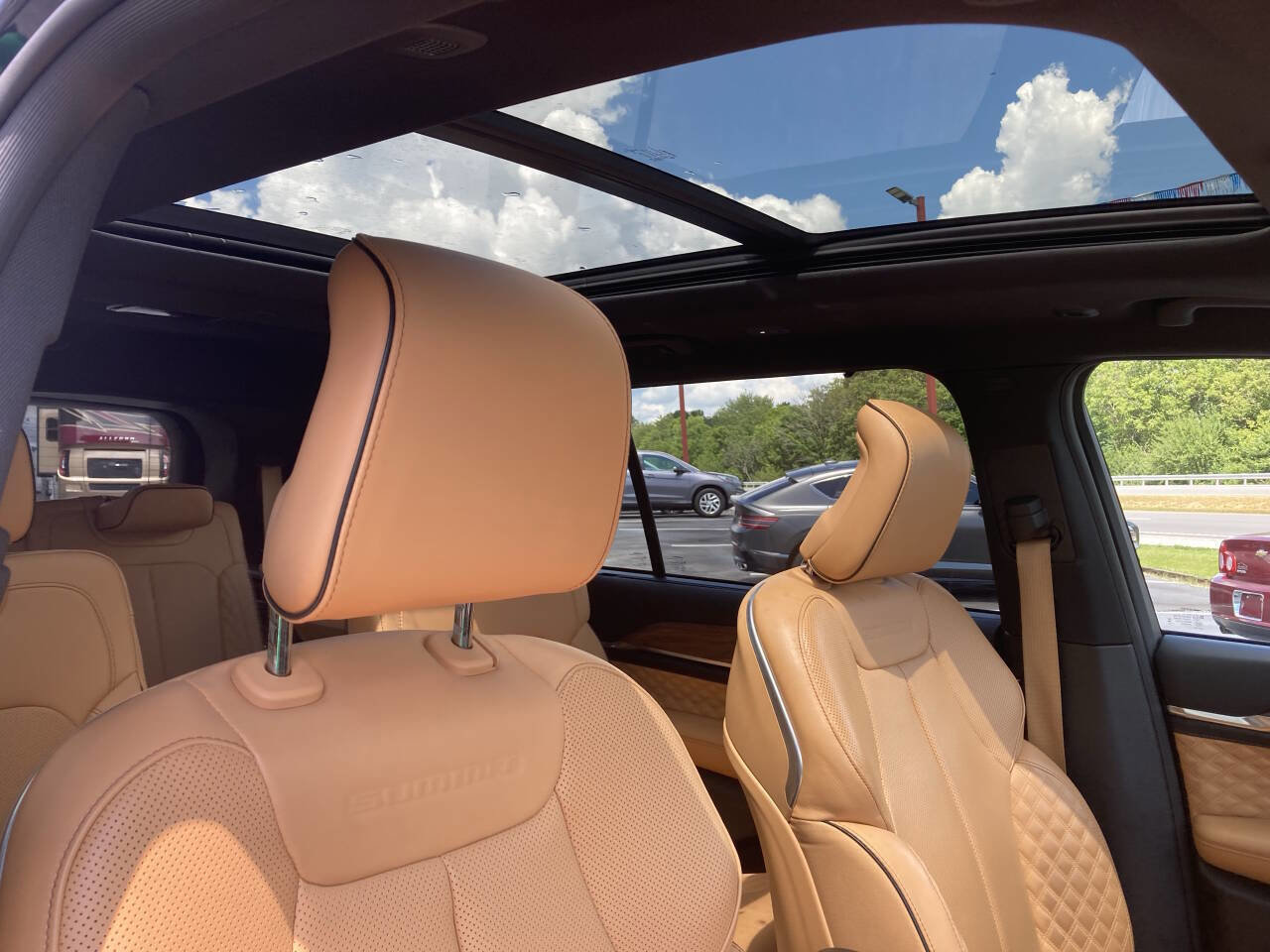 Used 2023 Jeep Grand Cherokee L Summit w/ Advanced Protech Group IV image 26