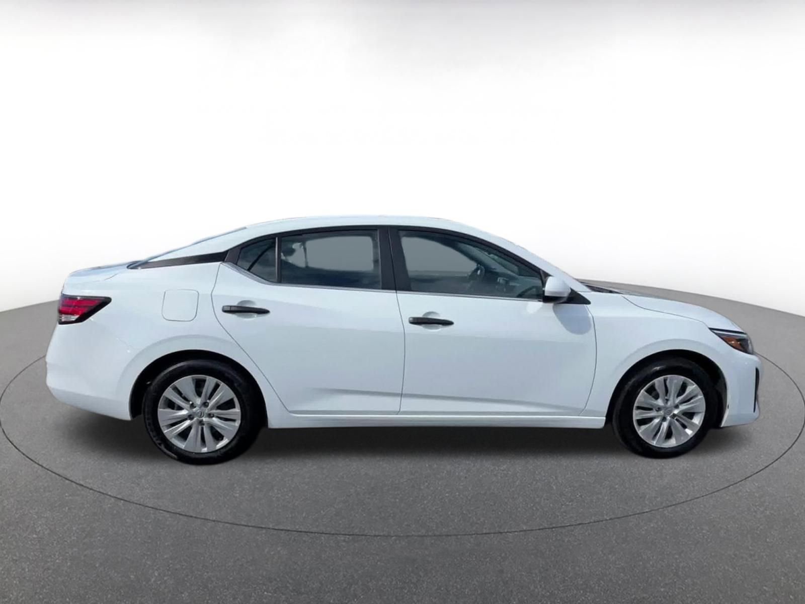 Used 2025 Nissan Sentra S FWD image 16