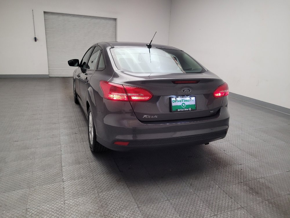 Used 2018 Ford Focus SE FWD image 6