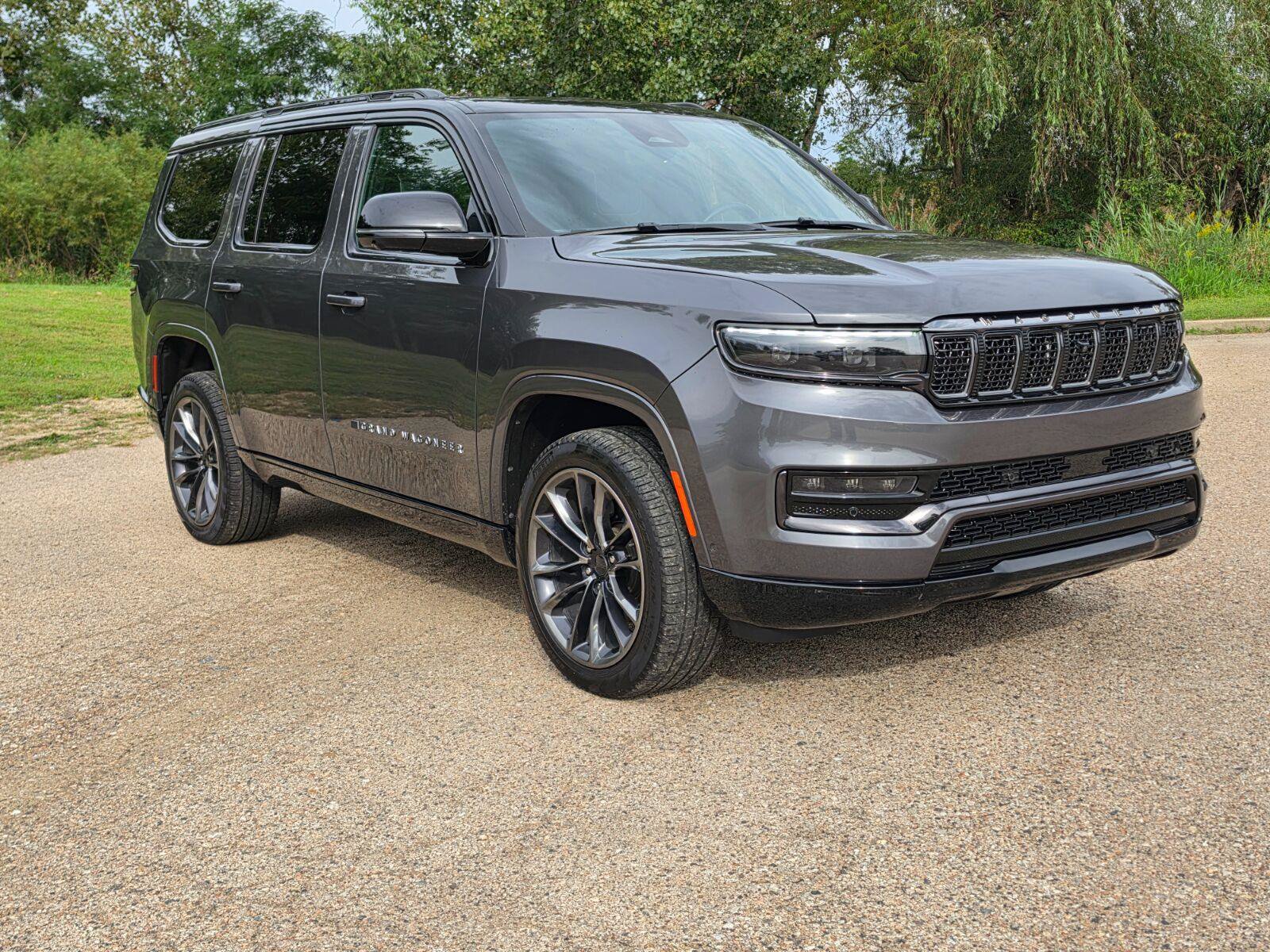 Used 2025 Jeep Grand Wagoneer Series II Obsidian w/ Quick Order Packagew 28T AWD/4WD image 25