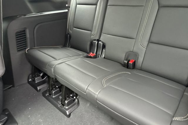 New 2026 GMC Yukon XL Elevation image 17