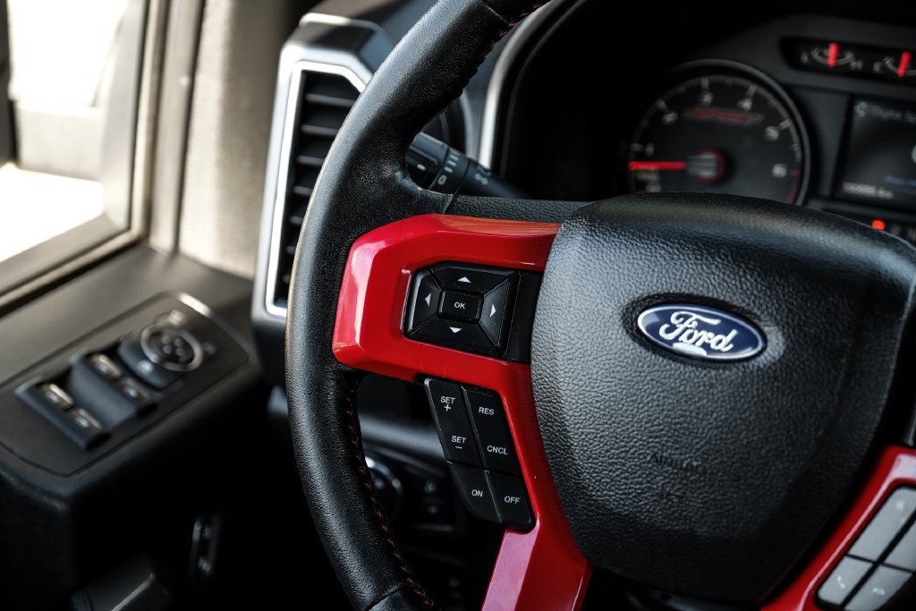 Used 2019 Ford F150 XLT w/ Equipment Group 302A Luxury AWD/4WD image 13