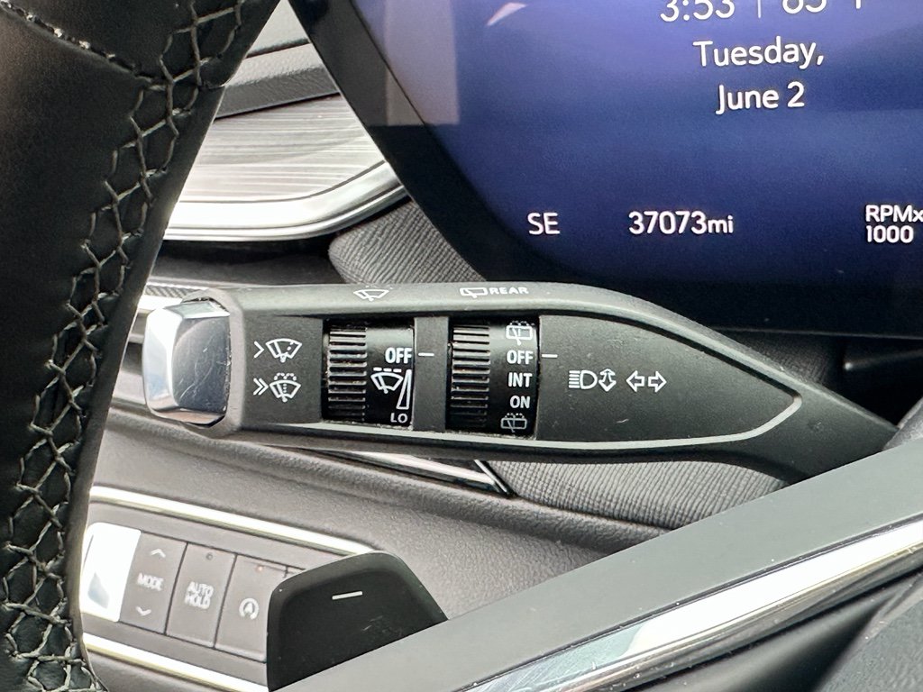 Used 2025 Buick Enclave Preferred FWD image 13