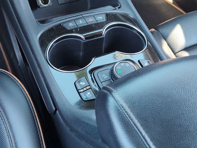 Used 2022 GMC Acadia AT4 w/ Preferred Package image 23