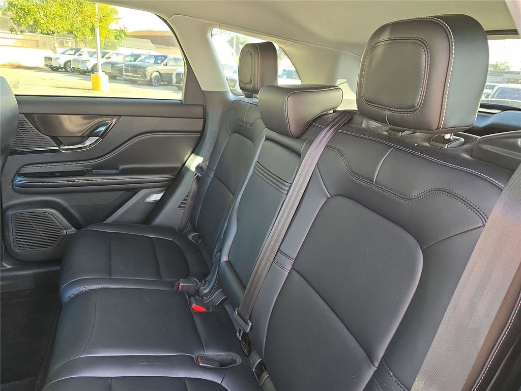 Used 2021 Lincoln Corsair FWD image 10