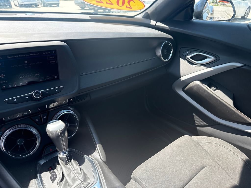 Used 2022 Chevrolet Camaro LT RWD image 15