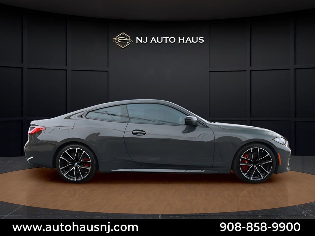 Used 2024 BMW 430i Coupe w/ M Sport Package RWD image 9
