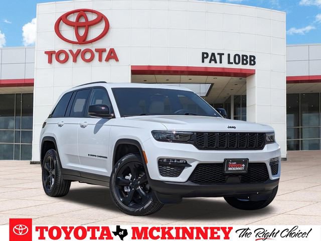 Used 2025 Jeep Grand Cherokee Limited w/ Black Appearance Package