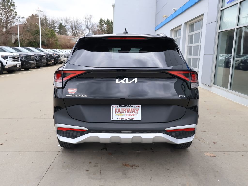 Used 2025 Kia Sportage EX w/ Premium Package image 9