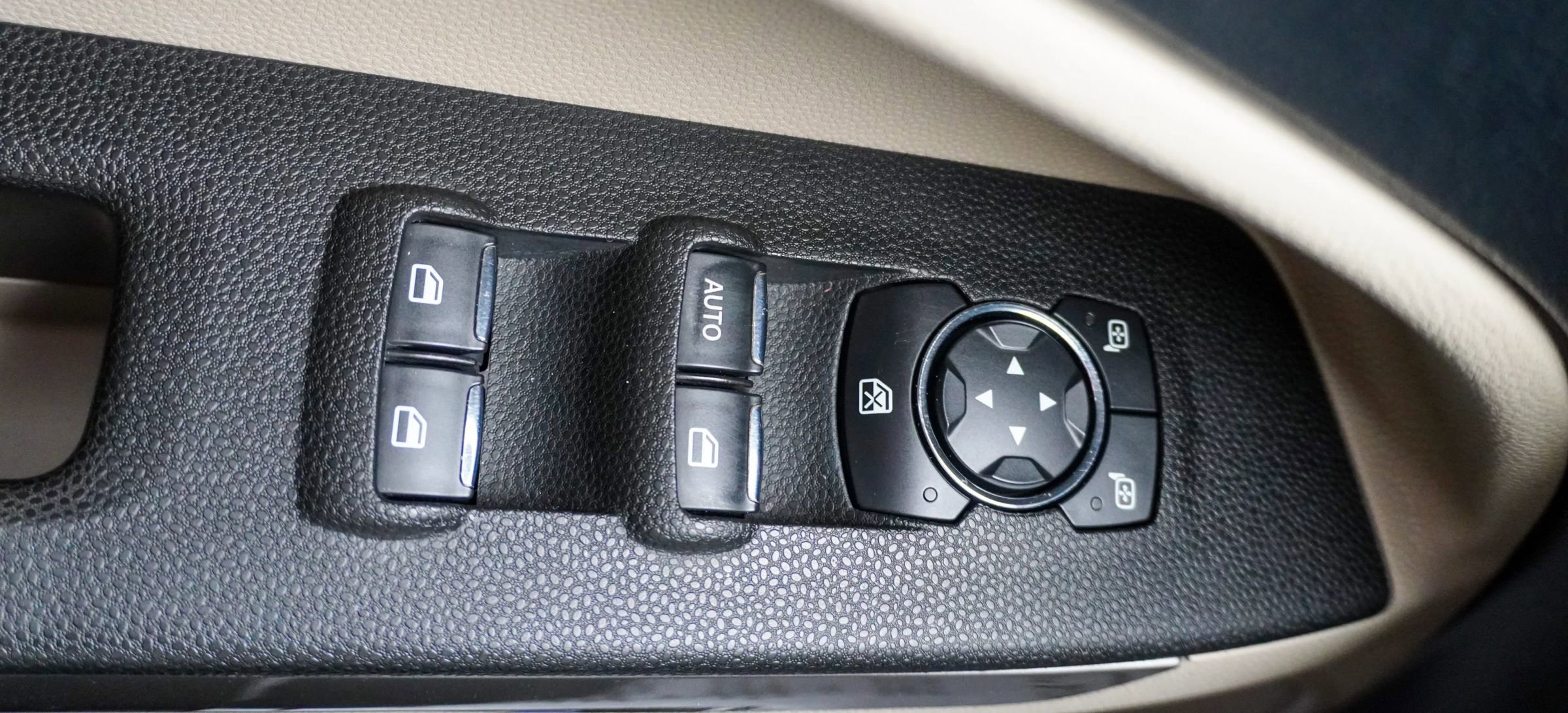 Used 2018 Ford EcoSport Titanium image 37