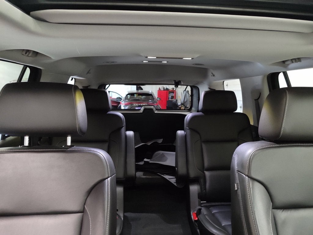 Used 2019 Chevrolet Tahoe LT w/ Luxury Package AWD/4WD image 24