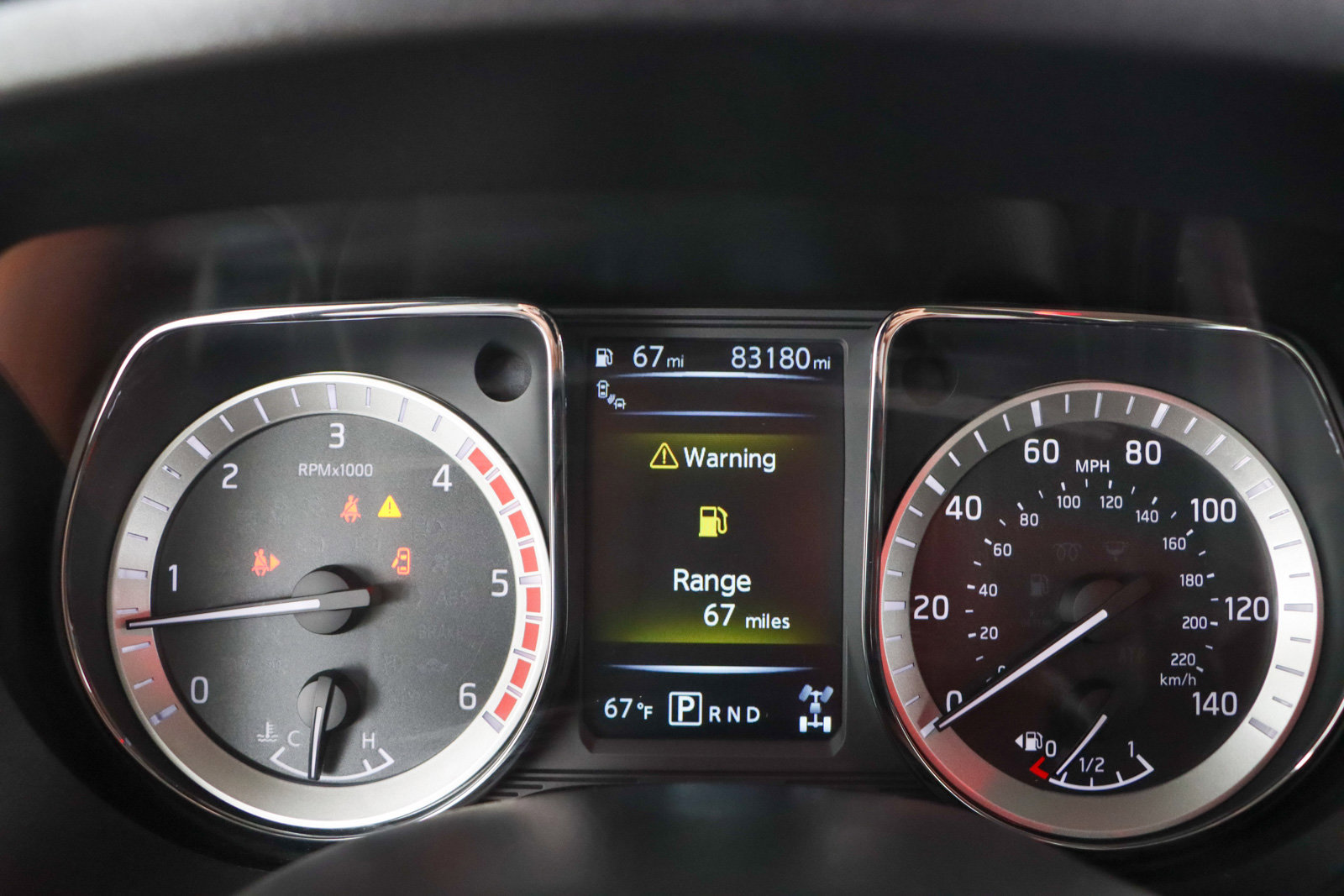 Used 2017 Nissan Titan SV AWD/4WD image 16