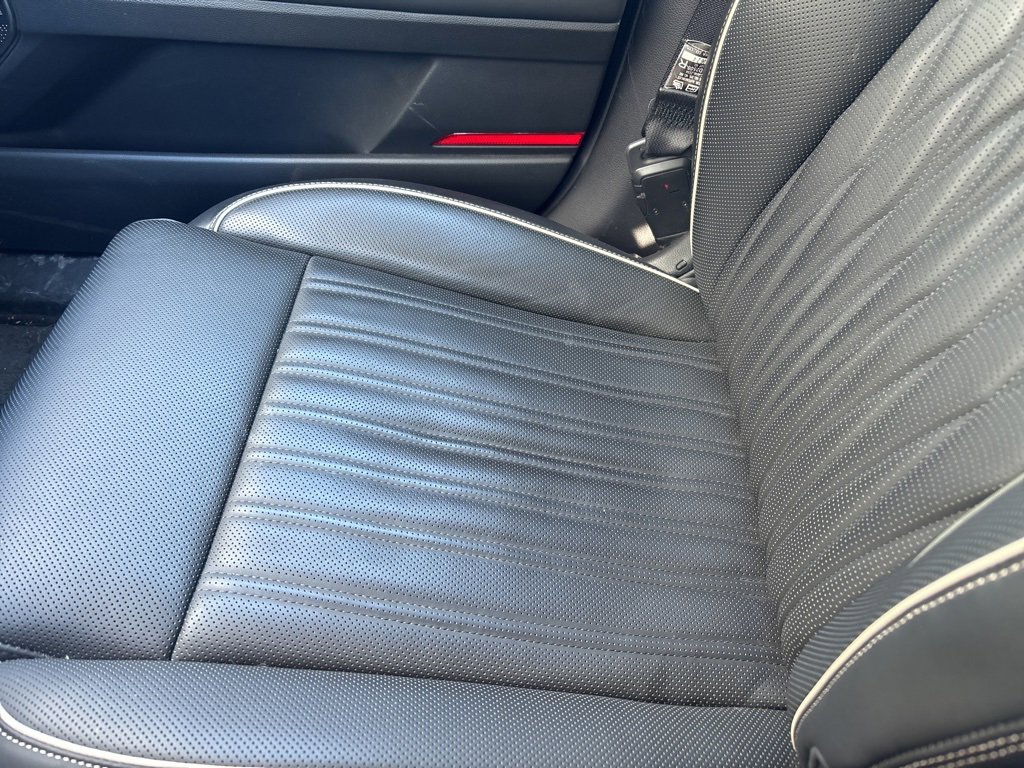 Used 2022 Genesis G90 5.0 Ultimate image 5