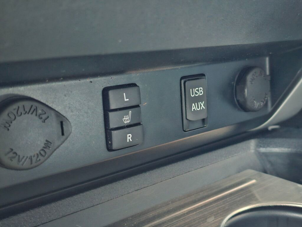 Used 2018 Toyota Tundra SR5 image 38