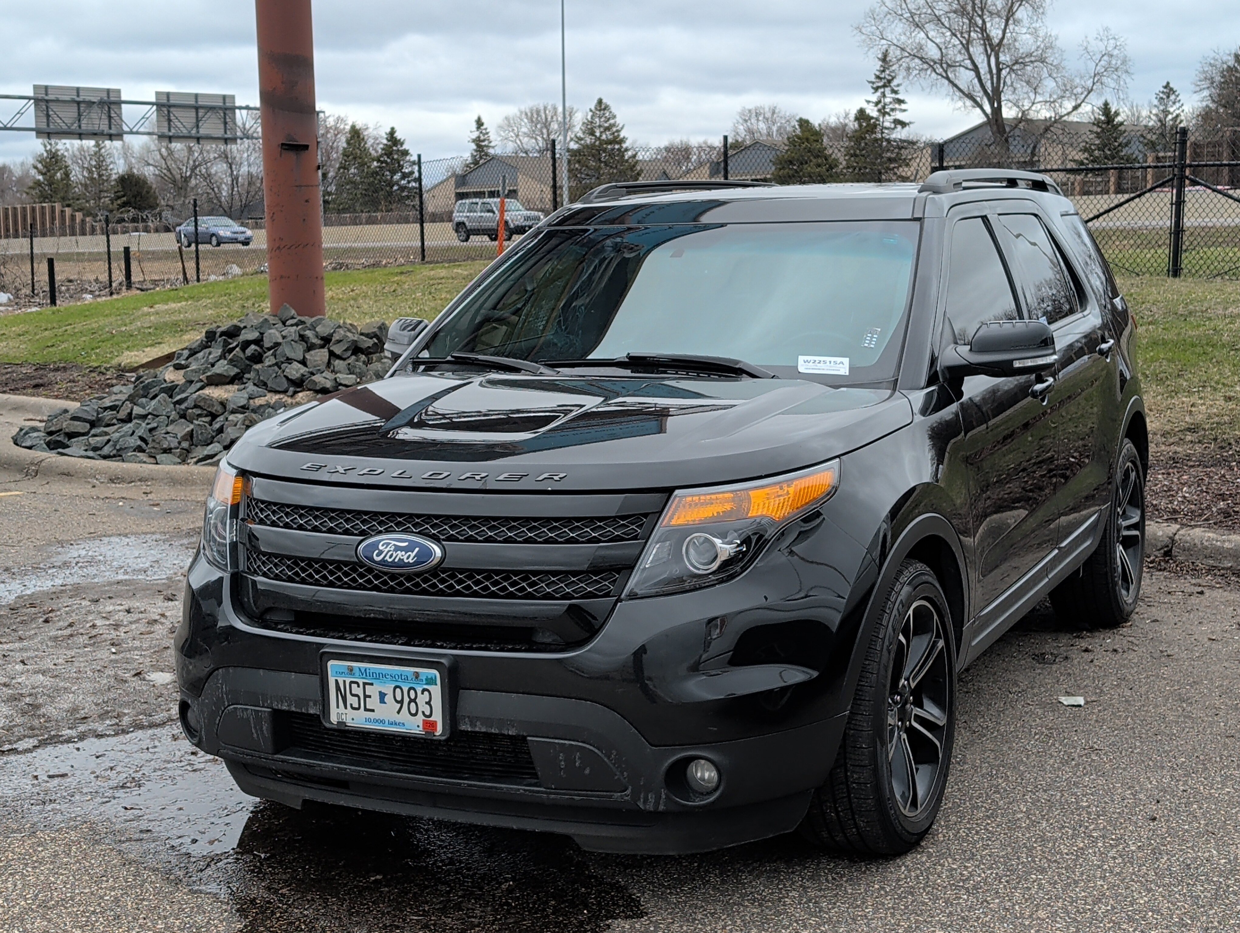 Used 2015 Ford Explorer Sport w/ Equipment Group 401A image 2