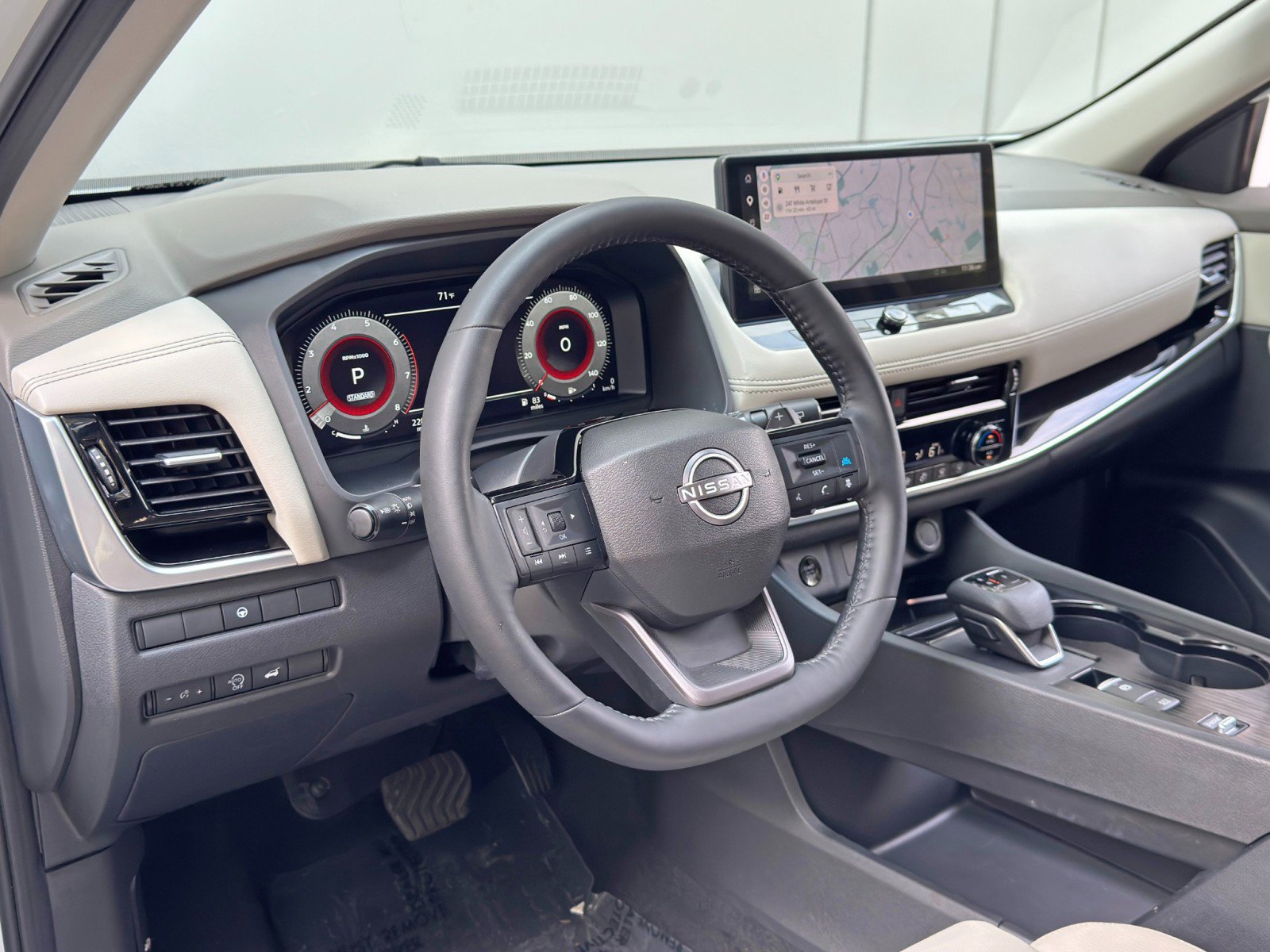 Used 2025 Nissan Rogue SL FWD image 12
