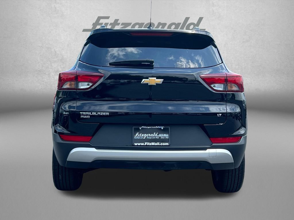 Used 2025 Chevrolet TrailBlazer LT AWD/4WD image 7