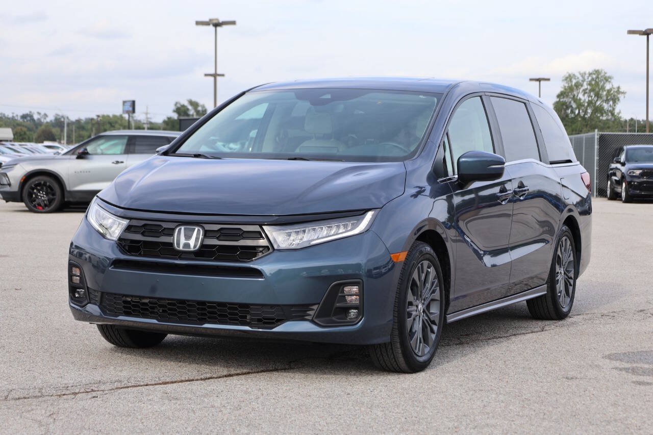 Used 2025 Honda Odyssey Touring image 6