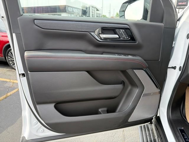 Used 2026 GMC Yukon AT4 Ultimate w/ LPO, Floor Liner Package AWD/4WD image 11