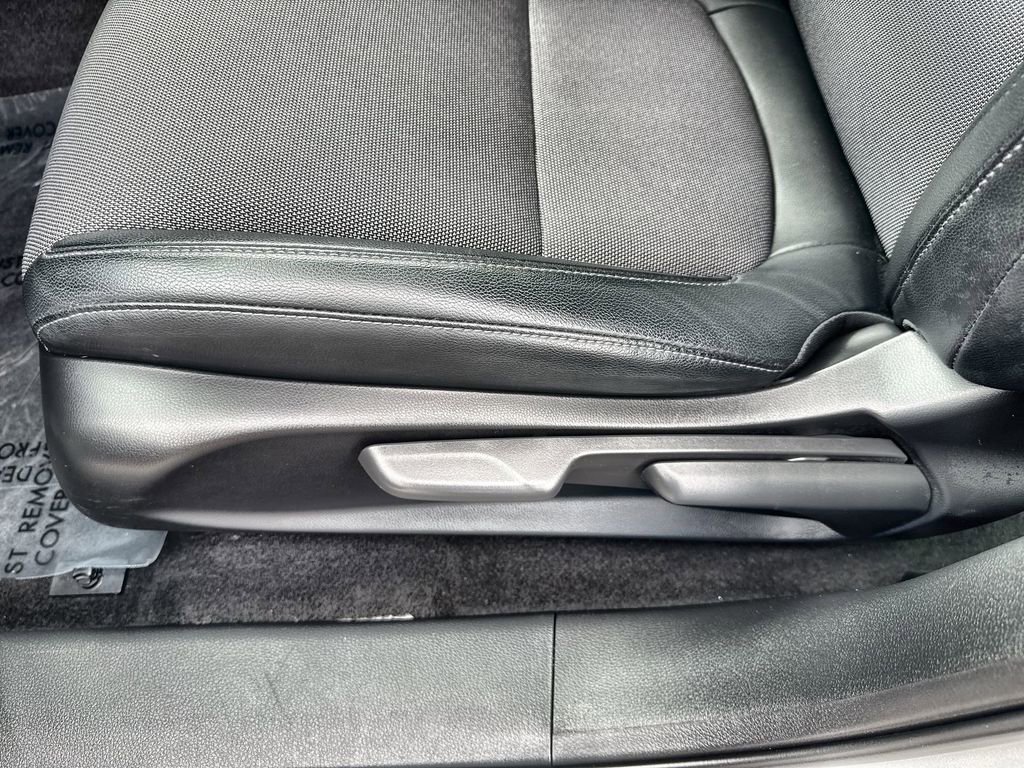 Certified 2021 Honda Clarity Plug-In Hybrid image 20