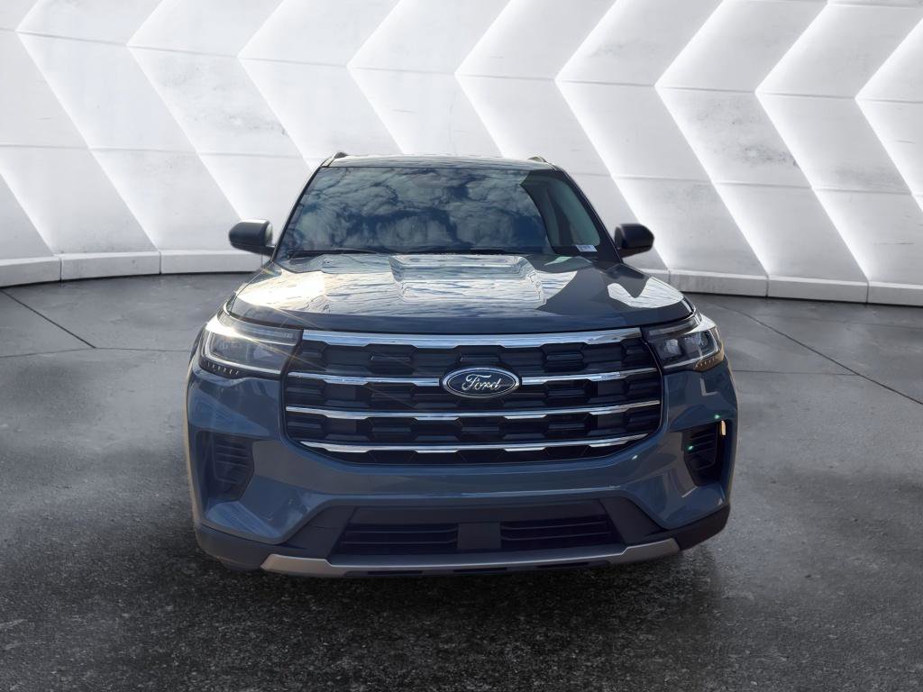 New 2026 Ford Explorer Active image 2