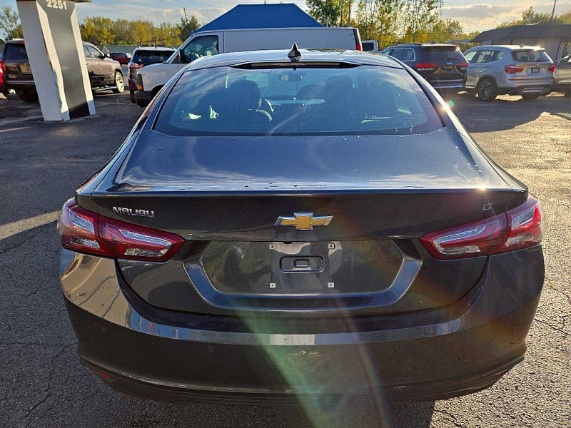 Used 2021 Chevrolet Malibu LT image 4
