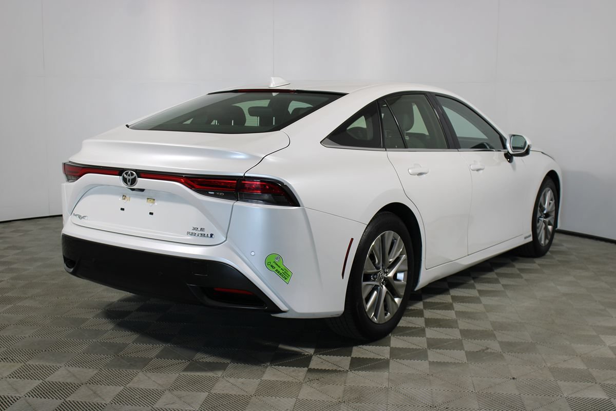 Used 2023 Toyota Mirai w/ Advanced Technology Package RWD image 42