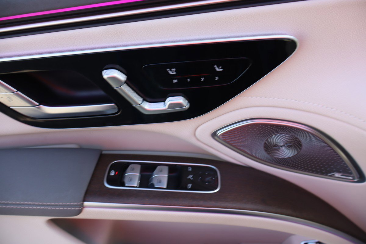 Used 2022 Mercedes-Benz EQS 580 4MATIC Sedan image 17