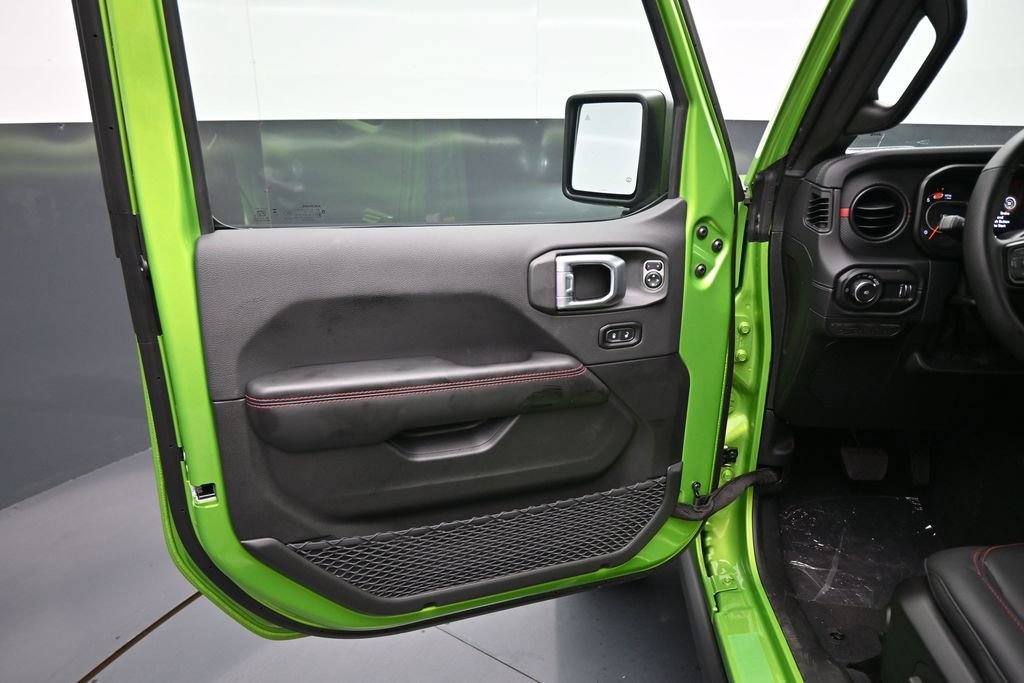 New 2026 Jeep Wrangler Unlimited Rubicon 392 w/ Quick Order Package 27X Moab AWD/4WD image 10