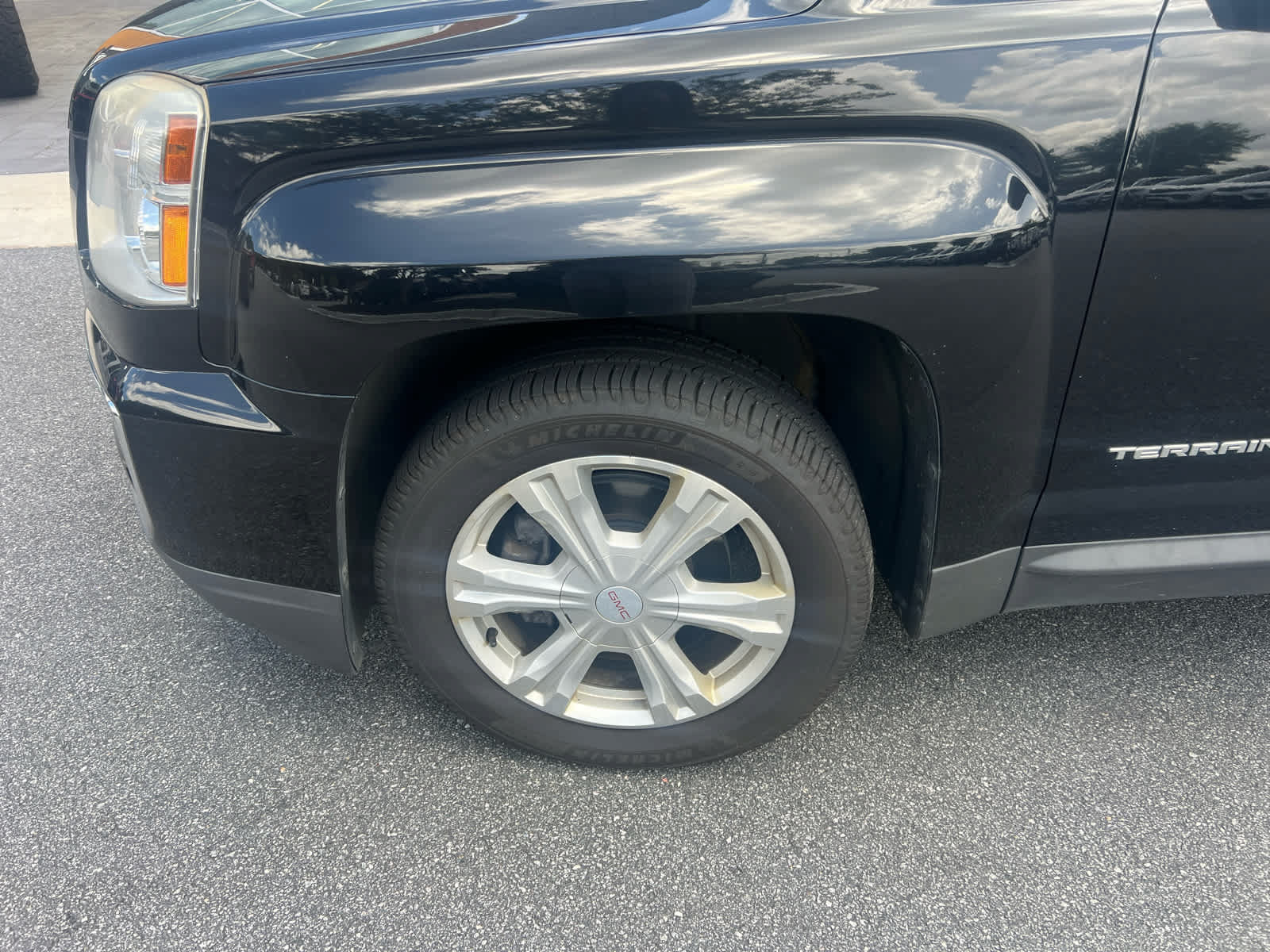 Used 2017 GMC Terrain SLT w/ Open Road Package AWD/4WD image 1