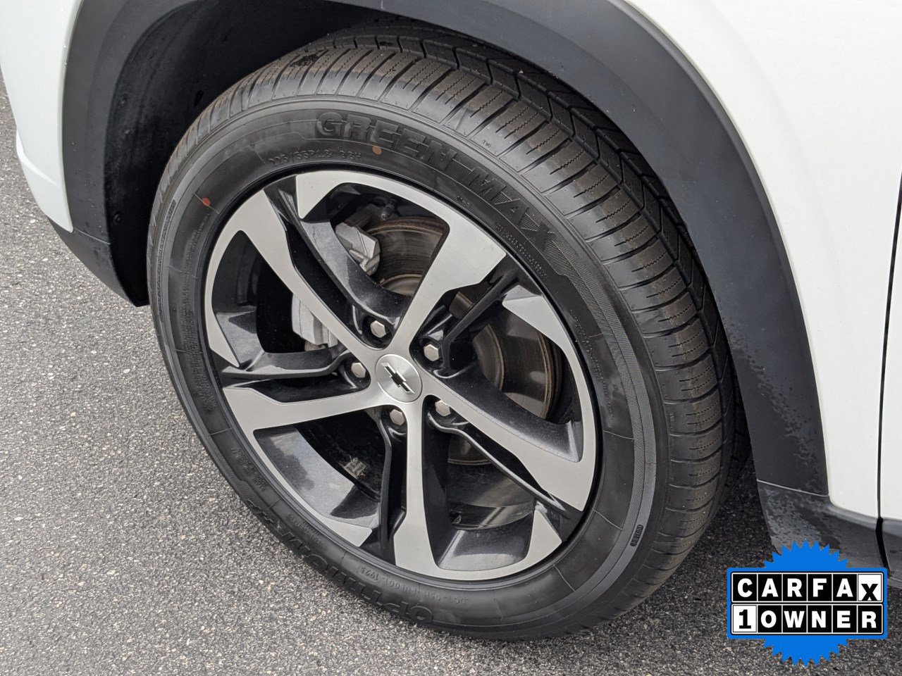 Used 2024 Chevrolet Trax RS w/ Sunroof Package image 9