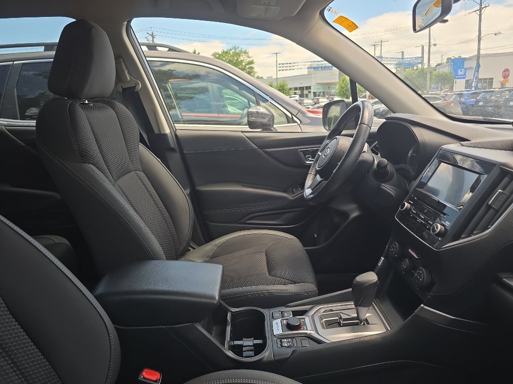 Used 2023 Subaru Forester Premium AWD/4WD image 9