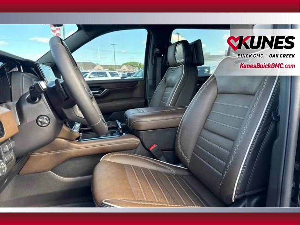 Used 2026 GMC Yukon XL Denali Ultimate w/ LPO, Floor Liner Package AWD/4WD image 19