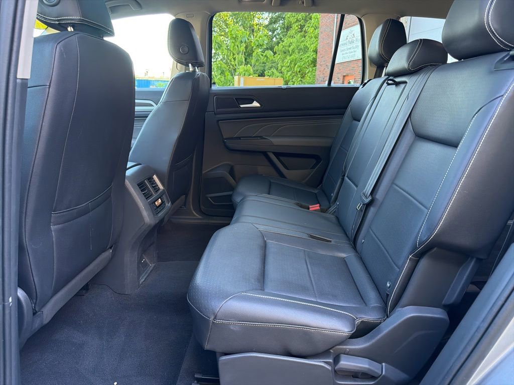 Used 2021 Volkswagen Atlas SE w/ Panoramic Sunroof Package AWD/4WD image 25