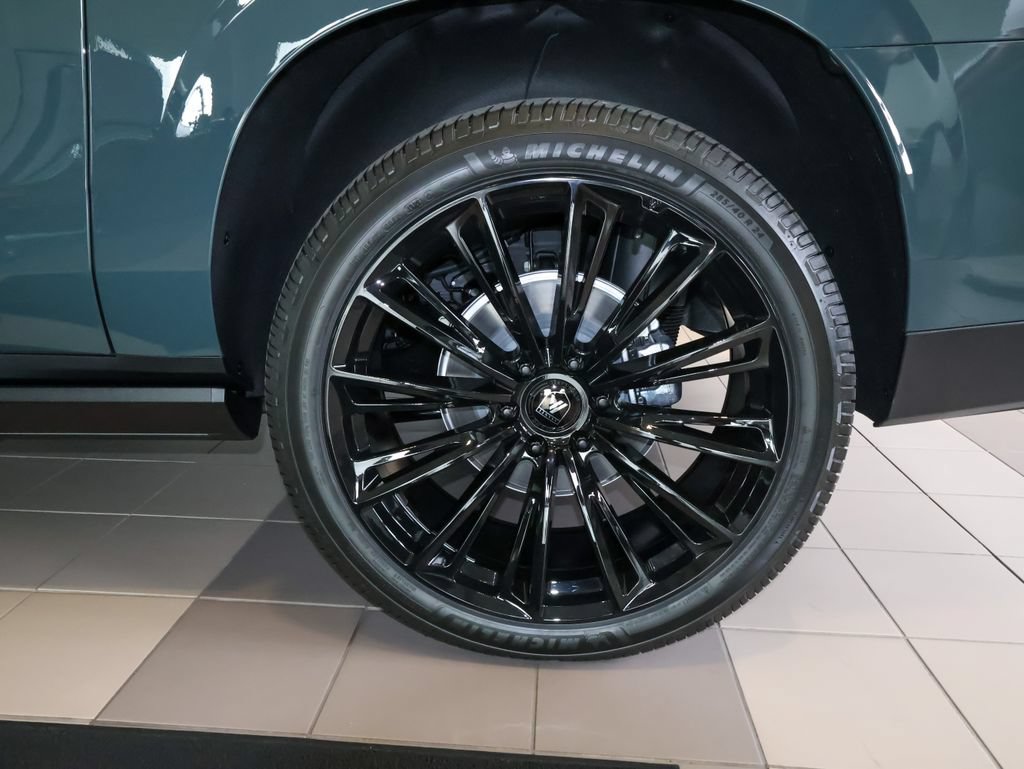New 2026 GMC Yukon XL AT4 Ultimate AWD/4WD image 12