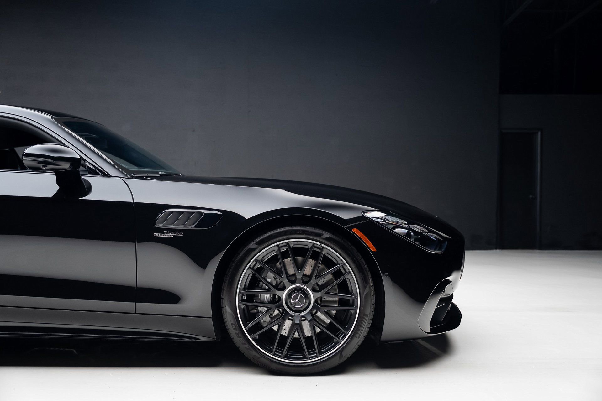 Used 2025 Mercedes-Benz AMG GT 43 image 42