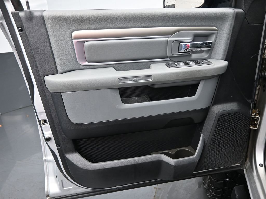 Used 2014 RAM 2500 Big Horn image 29