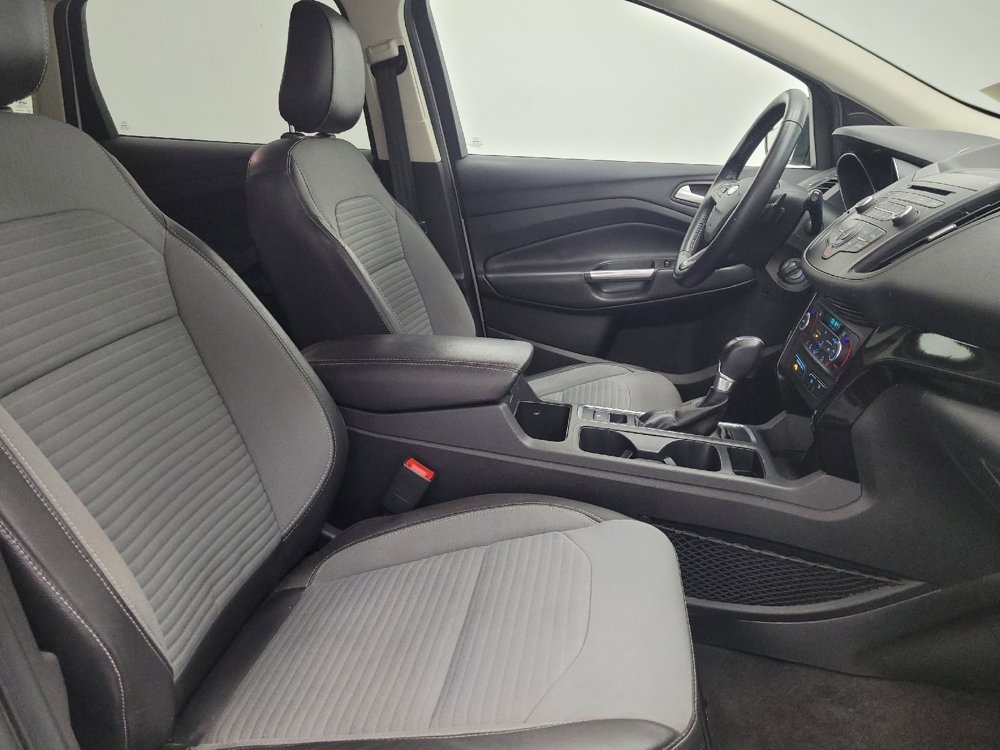 Used 2018 Ford Escape SE w/ SE Sport Appearance Package image 21