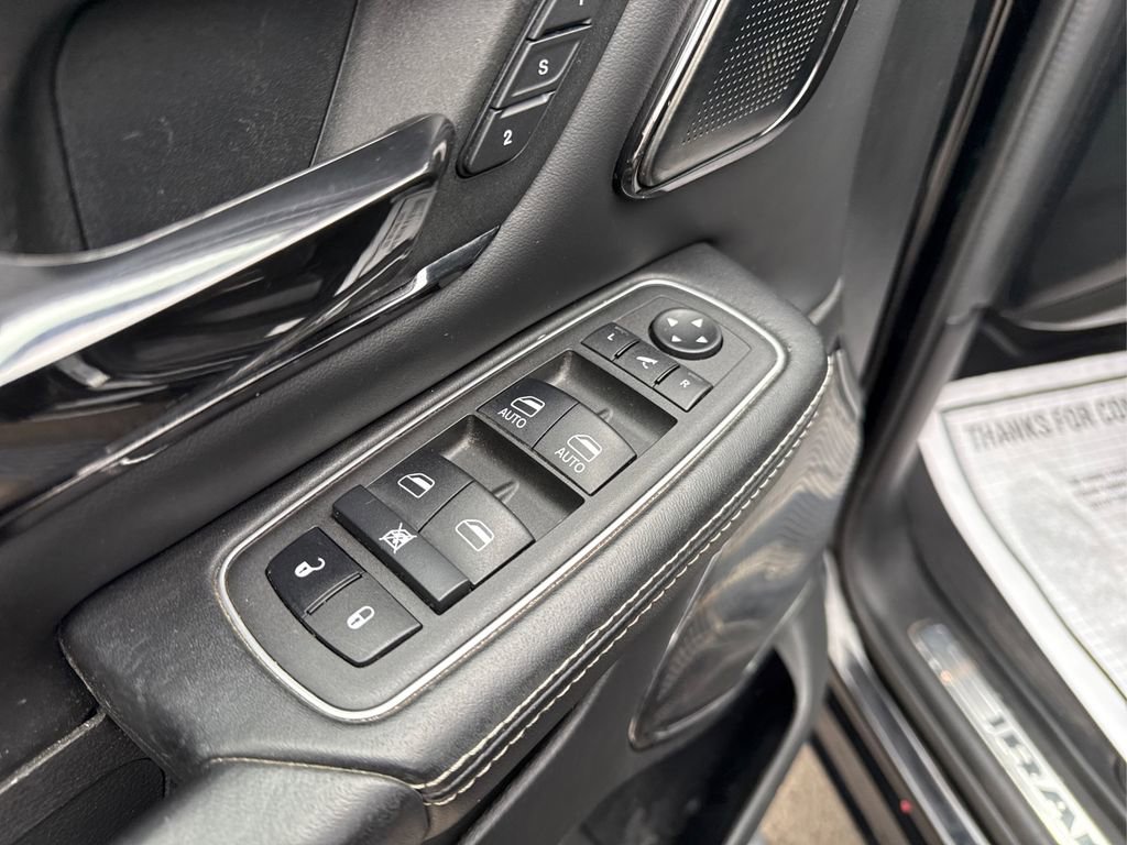 Used 2022 RAM 1500 Limited image 38