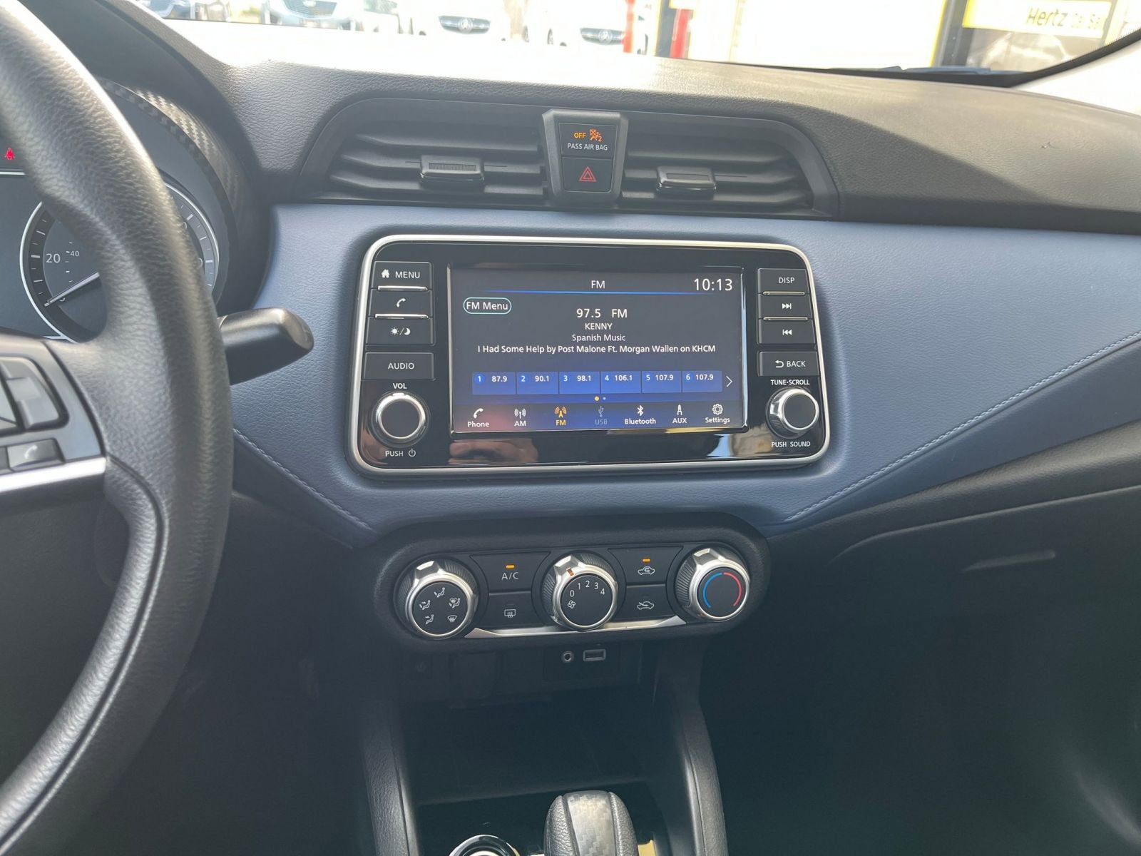 Used 2023 Nissan Versa SV image 17