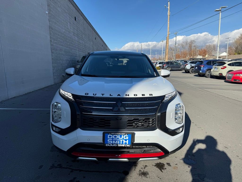 Used 2023 Mitsubishi Outlander SE image 6