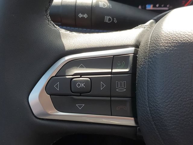 New 2026 Jeep Compass Limited w/ Sun, Sound & Navigation Group AWD/4WD image 23
