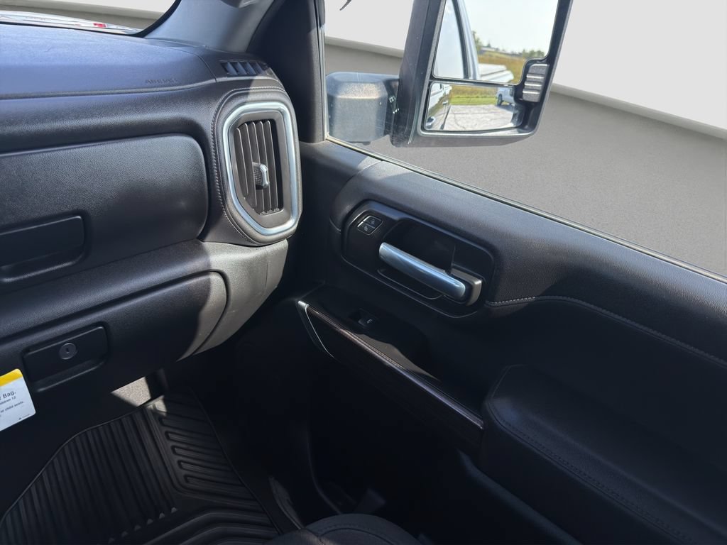 Used 2020 Chevrolet Silverado 3500 LT AWD/4WD image 17