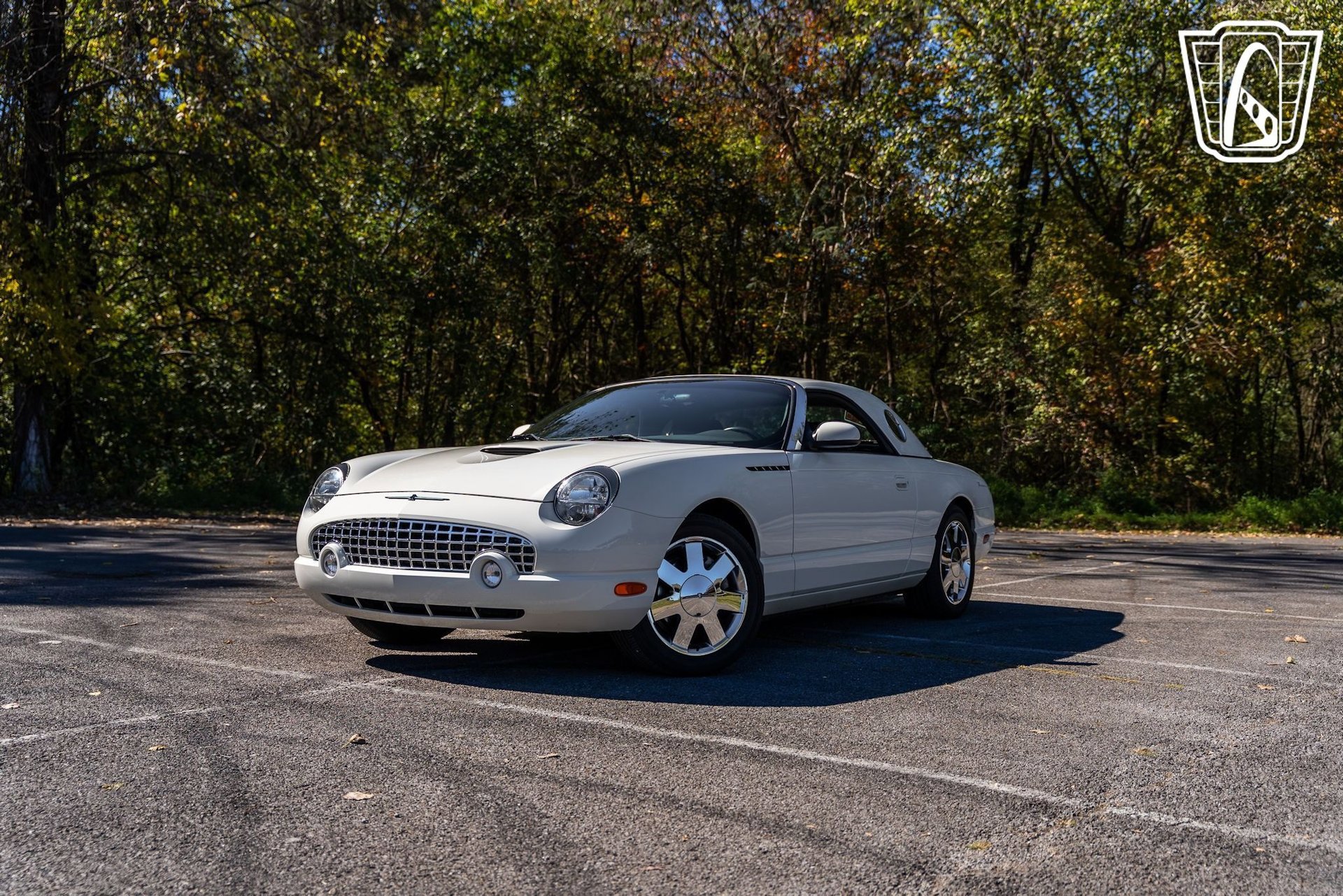 Used 2002 Ford Thunderbird image 6