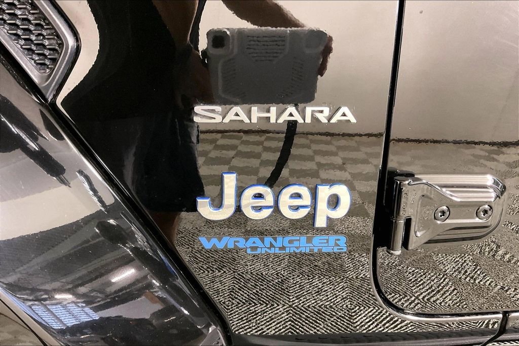 Used 2022 Jeep Wrangler Unlimited Sahara w/ Safety Group image 30