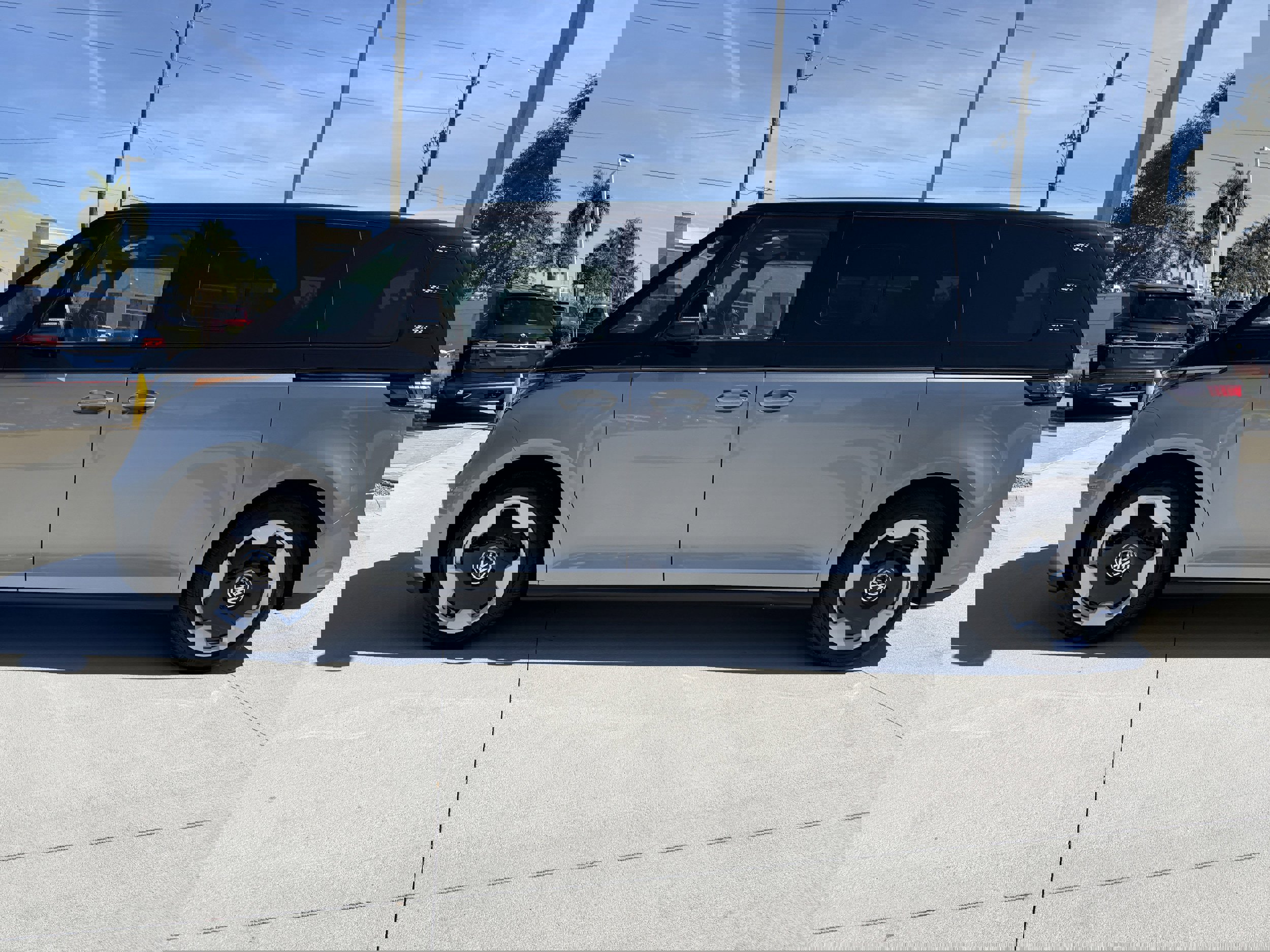 New 2025 Volkswagen ID. Buzz Pro S image 6