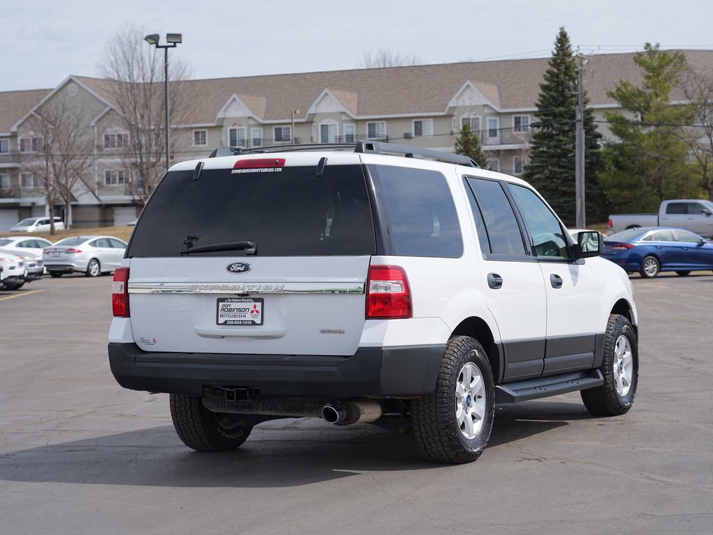 Used 2015 Ford Expedition XL image 3