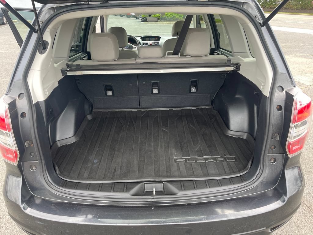 Used 2015 Subaru Forester 2.5i Limited AWD/4WD image 18