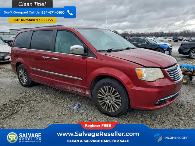 Used 2013 Chrysler Town & Country Touring-L w/ Entertainment Group #2 image 5