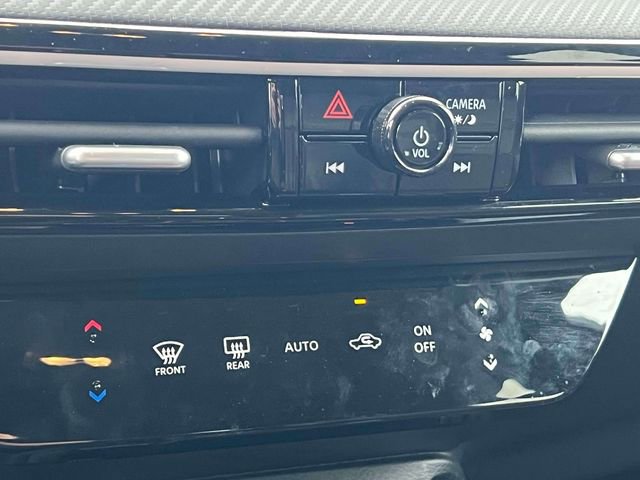 Used 2025 Nissan Kicks SR AWD/4WD image 32